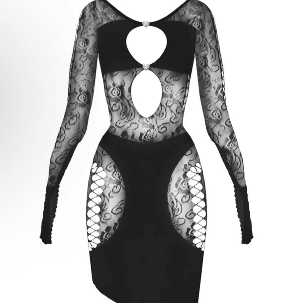 Poster girl dress in black